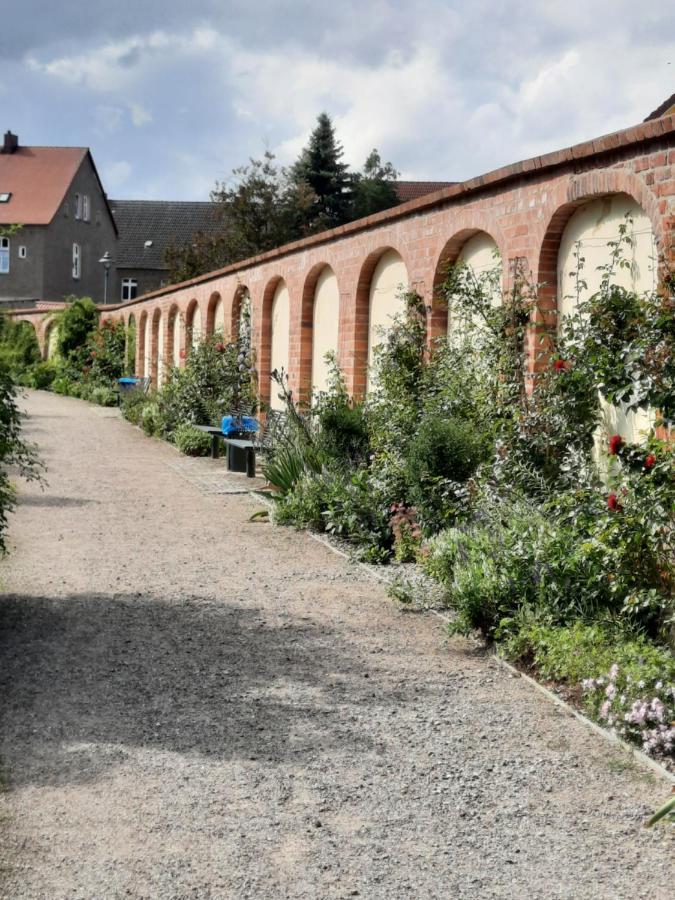 Ferienwohnung Am Schloss Reuterstadt Stavenhagen Exteriér fotografie